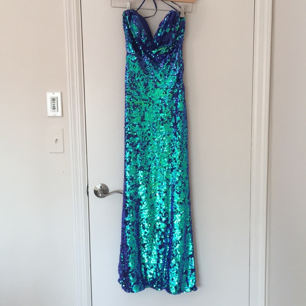 Prom dress